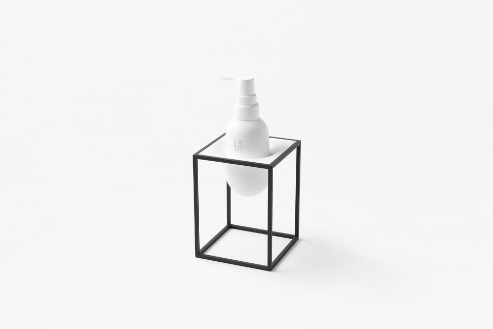 3-30_cosmetics13_akihiro_yoshida