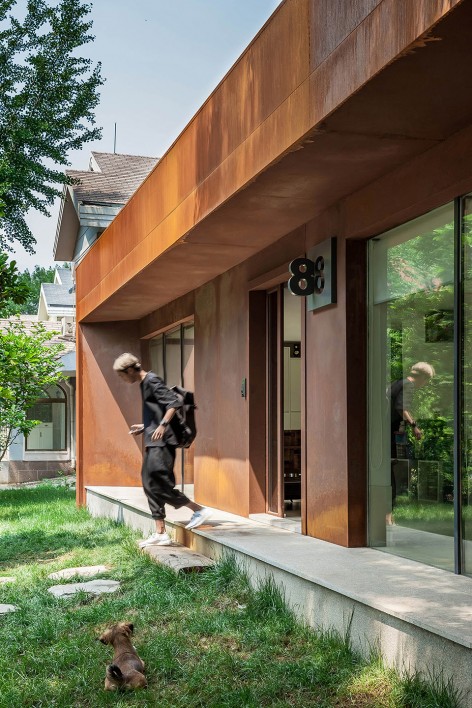 3-A Line between Time by Cun-Design
