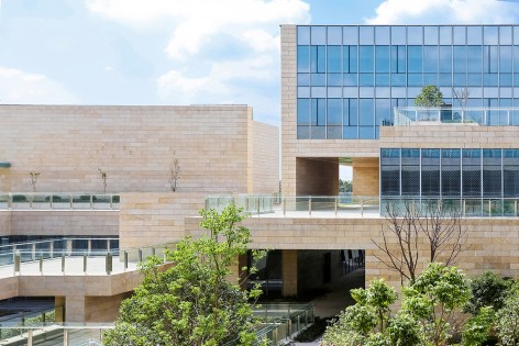 3-An Exuberant and Syncretic Space by Do Architects Shanghai
