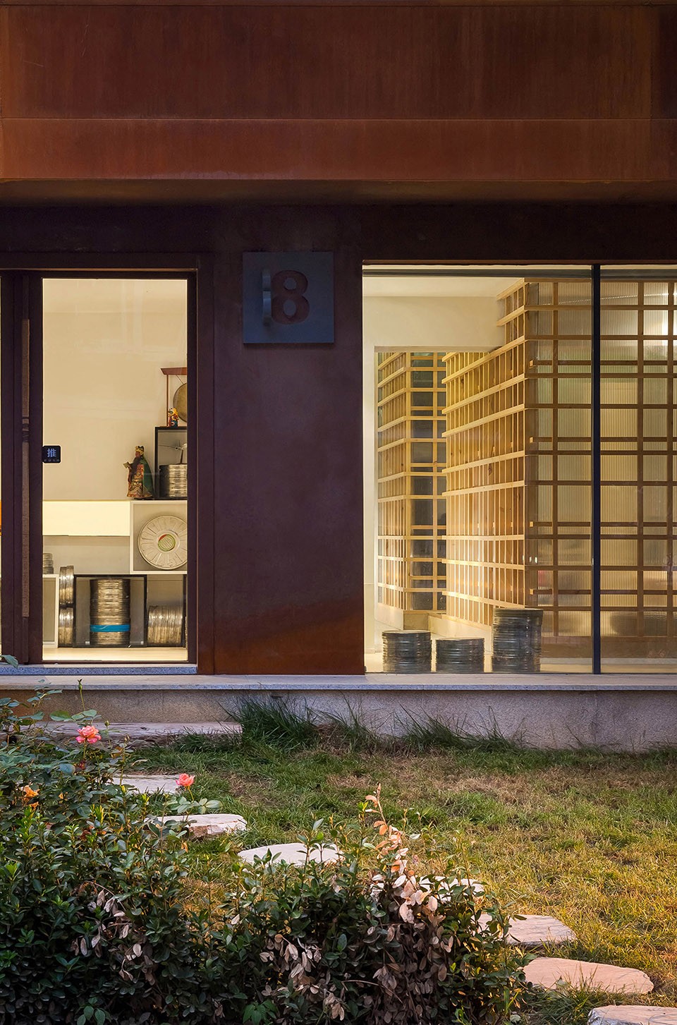 6-A Line between Time by Cun-Design