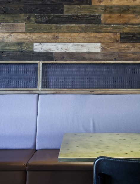 8-Ground Cafe by Roy David Studio
