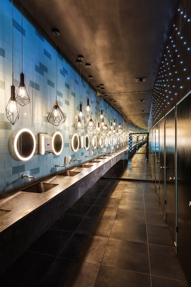8-LIGHT night club by TAMEN arq
