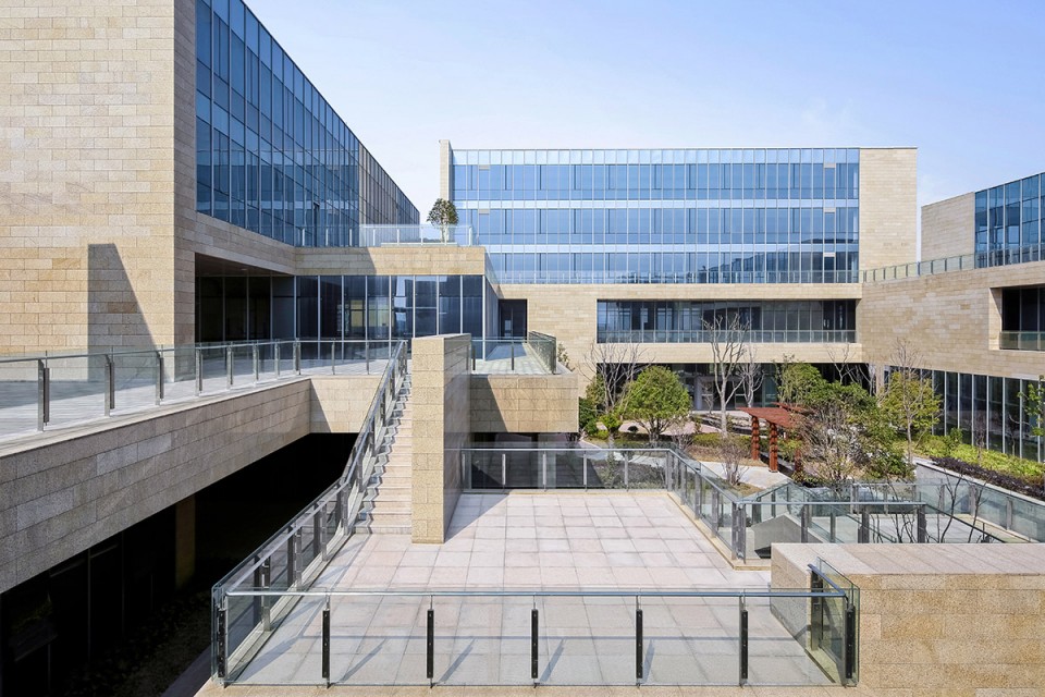 9-An Exuberant and Syncretic Space by Do Architects Shanghai