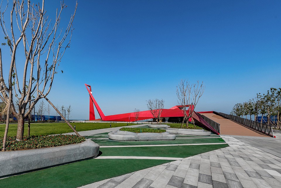Qingdao Wanda Victoria Bay Xifeng Bridge by BOTAO -2