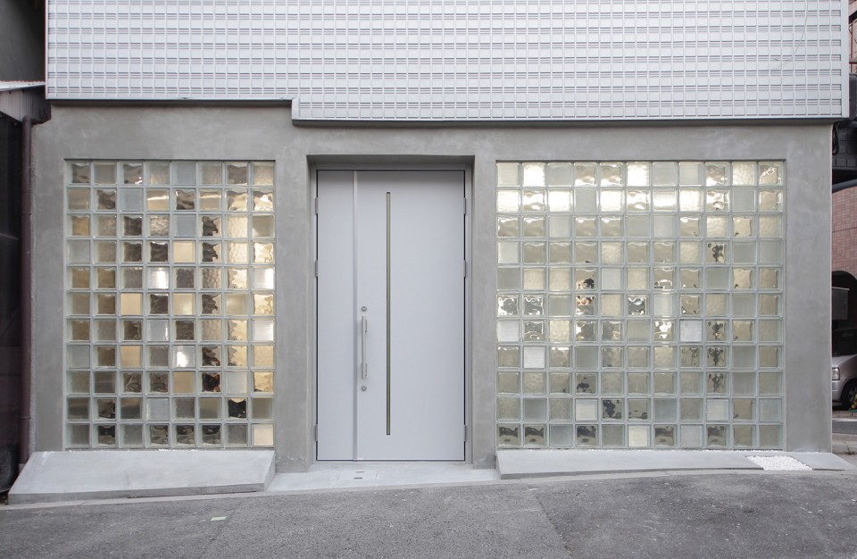 001-Glass-Art-Gallery-Residence-by-JAM-1-960x626
