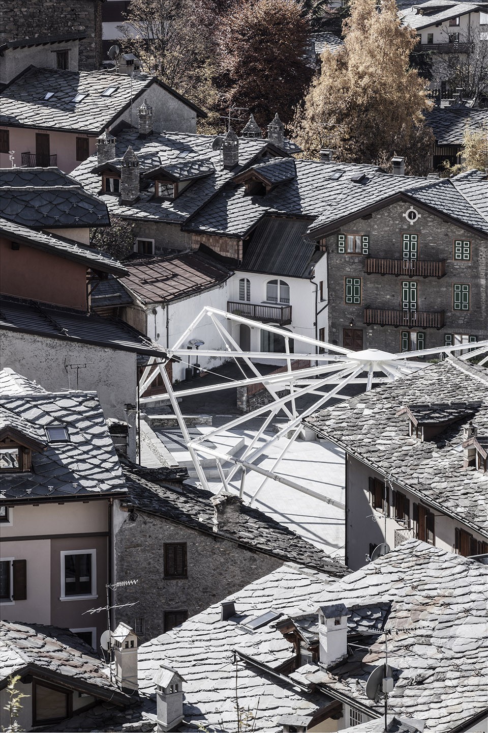 003-JARDIN DE L'ANGE PLAZA, COURMAYEUR BY EVASTOMPER studio
