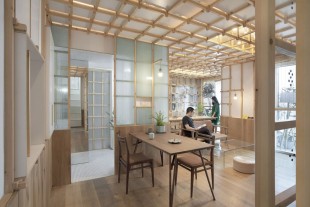 006-Small-home-hiding-a-Cui-Linglong-by-Wang-Tiantian-and-Luo-Yaqin-960x640