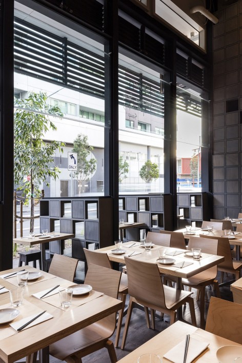 006-Wu-Gu Restaurant with a Threshold Zone, Sydney by Facet Studio1