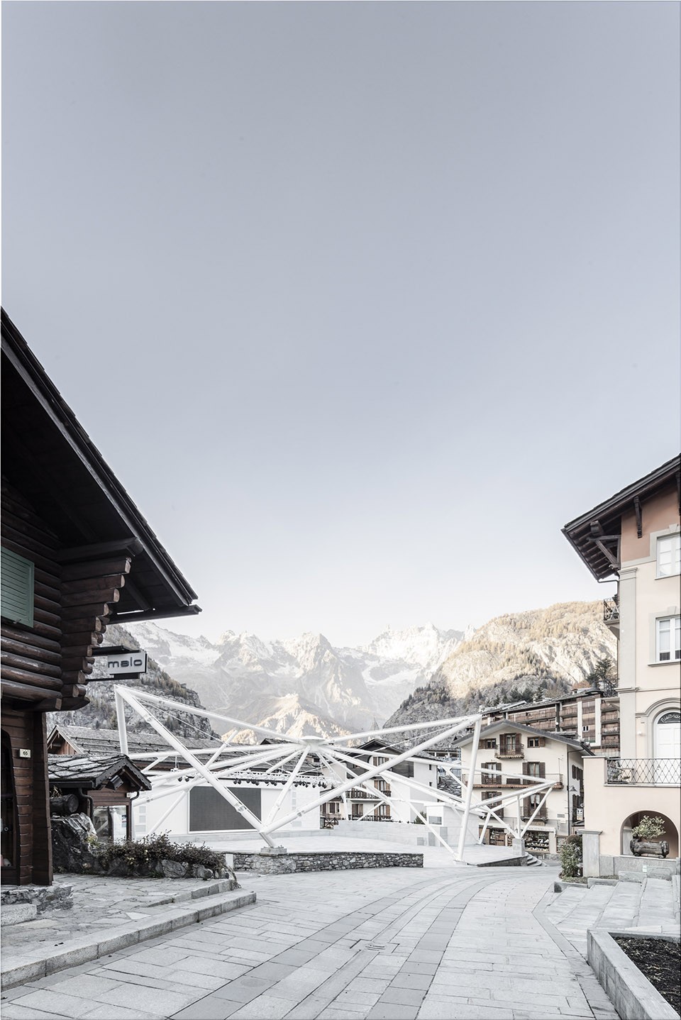 007-JARDIN DE L'ANGE PLAZA, COURMAYEUR BY EVASTOMPER studio