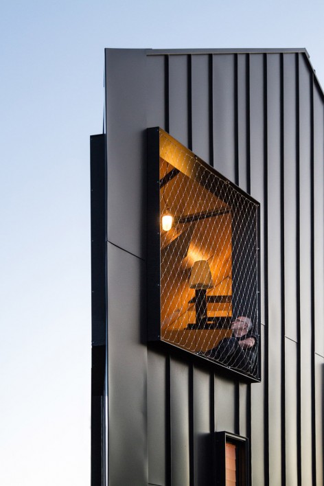 009-Acute House by OOF! architecture