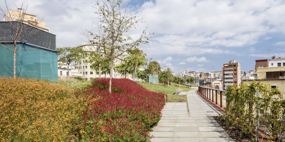 009-Raised gardens of Sants in Barcelona by Sergi Godia + Ana Molino architects