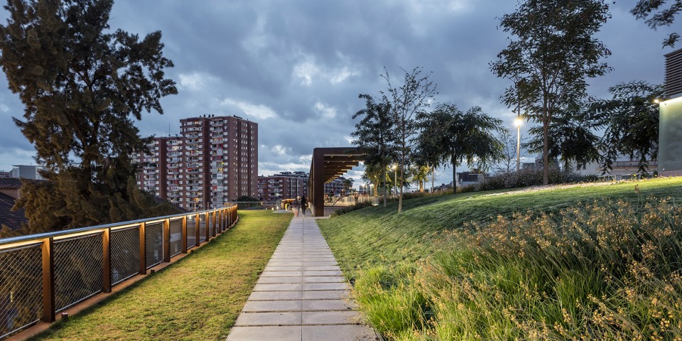 014-Raised gardens of Sants in Barcelona by Sergi Godia + Ana Molino architects