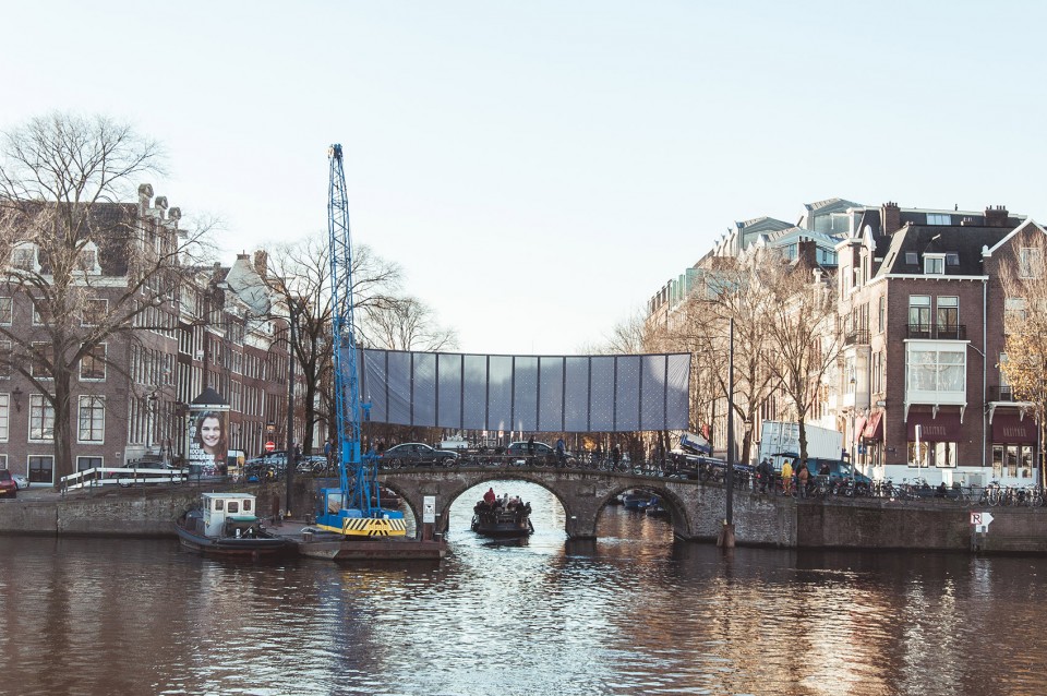 021-Lightwaves by Jólan van der Wiel and Benthem Crouwel Architects