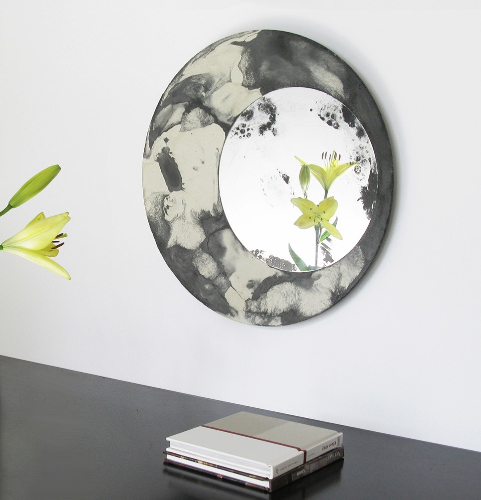 1-LIQUID wall mirrors by Taeg Nishimoto