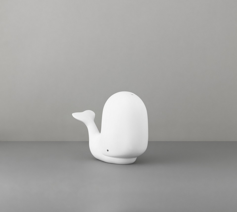 100175_Happy_Whale_White_2