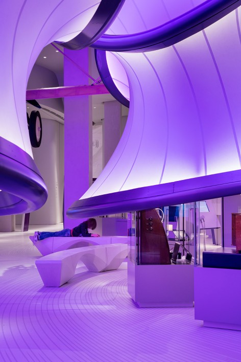 11-Mathematics The Winton Gallery by Zaha Hadid Architects