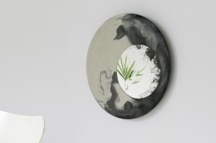 17-LIQUID wall mirrors by Taeg Nishimoto