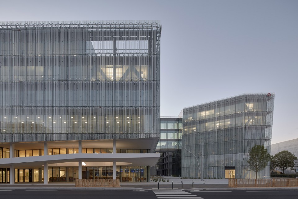 2-Headquarters for the French Bank in Nantes by AIA Associes