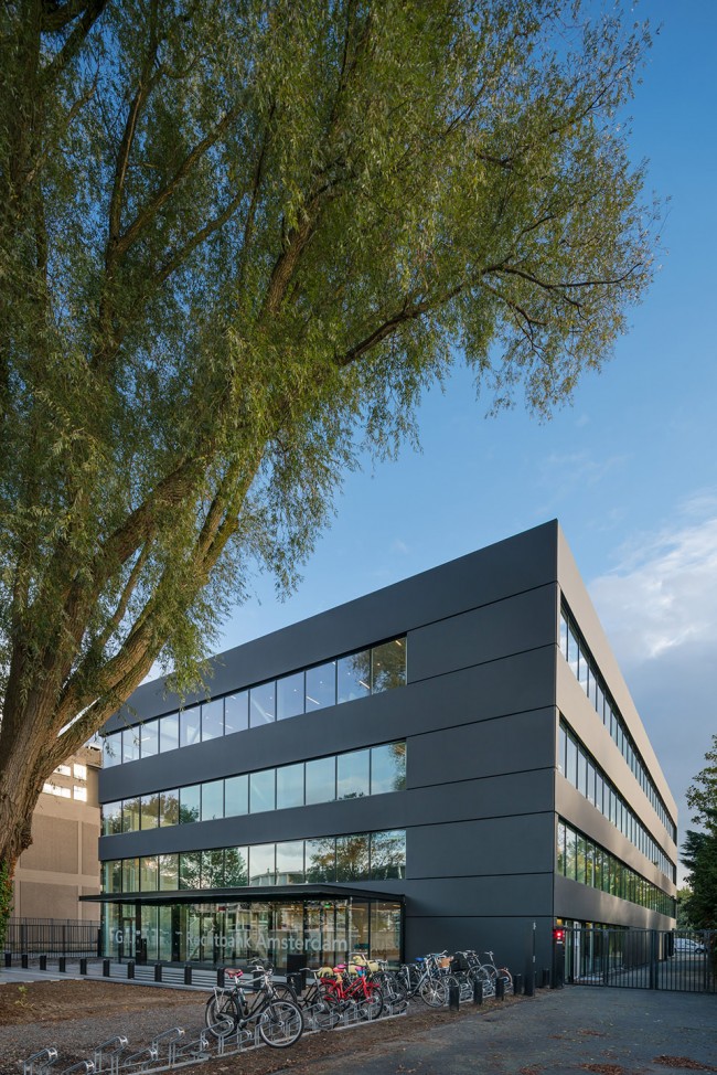 Tijdelijke Rechtbank Amsterdam by architectenbureau Cepezed b.v. Delft 2016