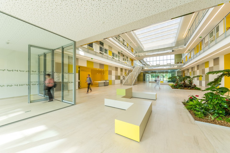 27-Administrative Center of the CHU of Poitiers by Brenac + Gonzalez et associes