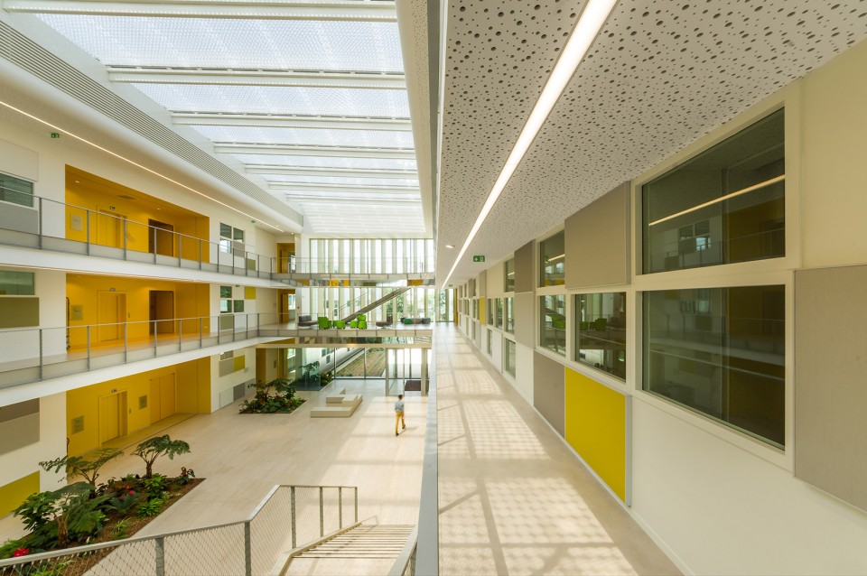 29-Administrative Center of the CHU of Poitiers by Brenac + Gonzalez et associes