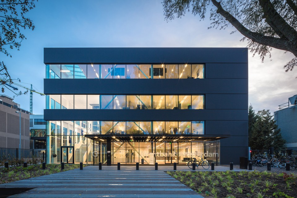 3-Temporary Courthouse Amsterdam by Cepezed Architects