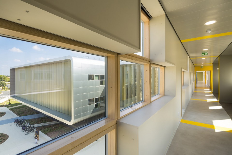 36-Administrative Center of the CHU of Poitiers by Brenac + Gonzalez et associes
