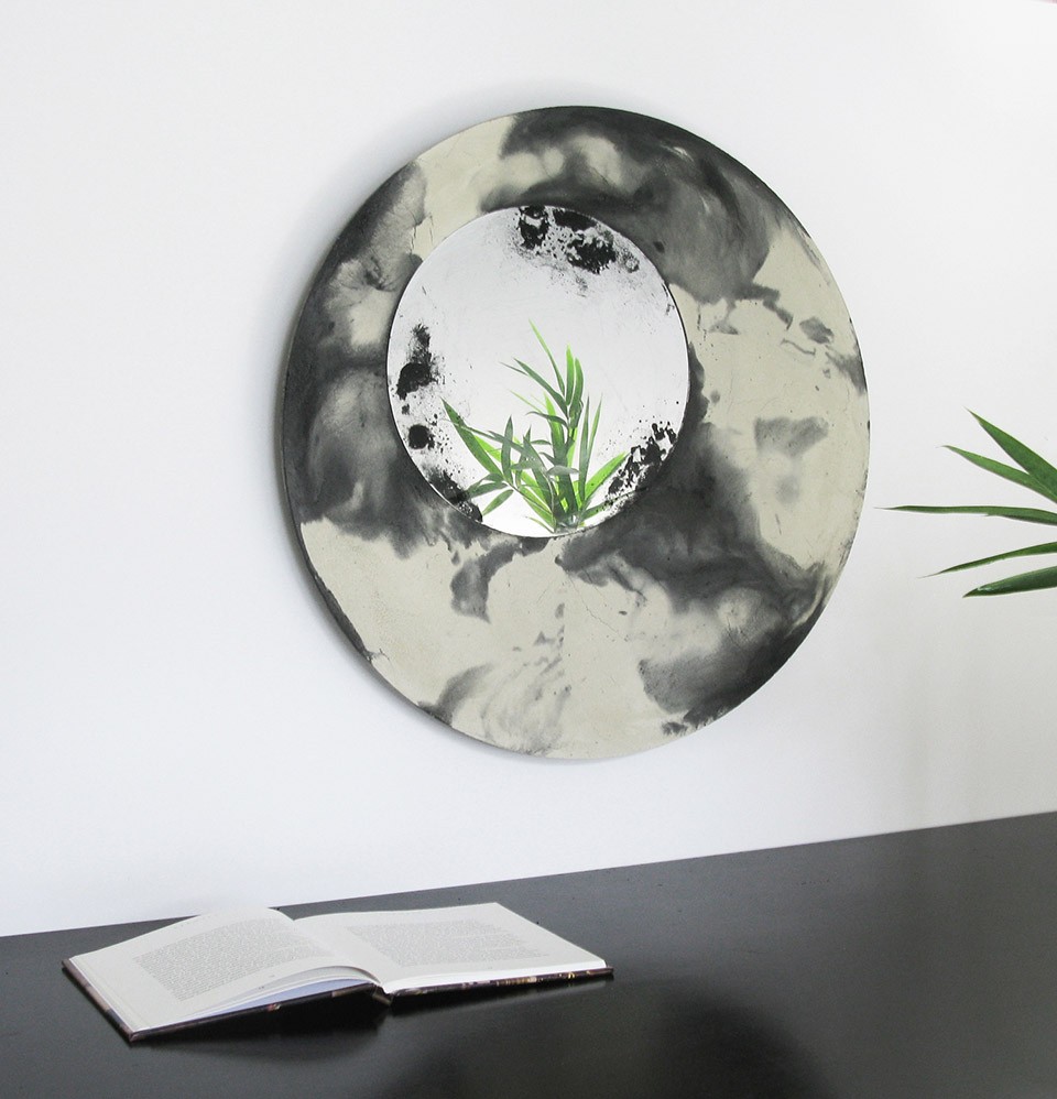 4-LIQUID wall mirrors by Taeg Nishimoto