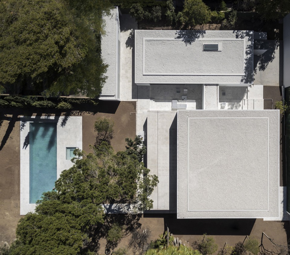 5-House Between the Pine Forest, Paterna by Fran Silvestre Arquitectos