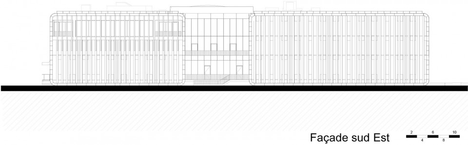 (Construction de... )