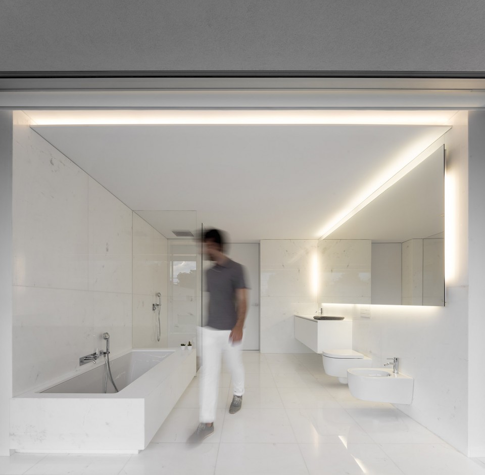 56-House Between the Pine Forest, Paterna by Fran Silvestre Arquitectos