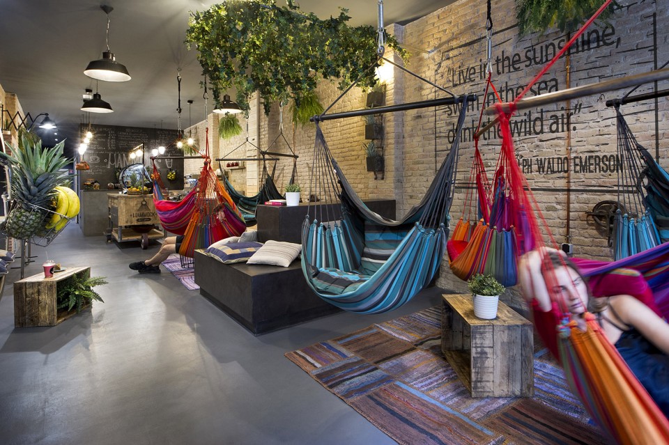 8-Hammock, Vegan hang out by Egue y Seta