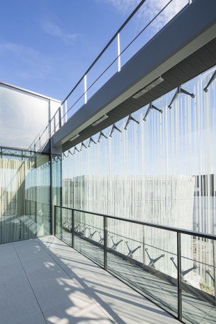 8-Headquarters for the French Bank in Nantes by AIA Associes