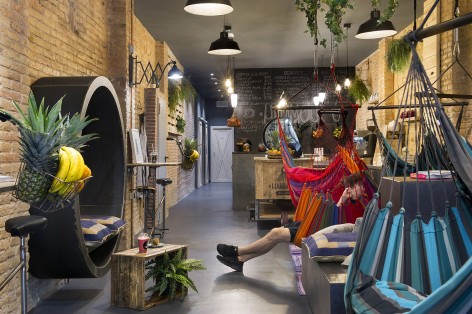 9-Hammock, Vegan hang out by Egue y Seta