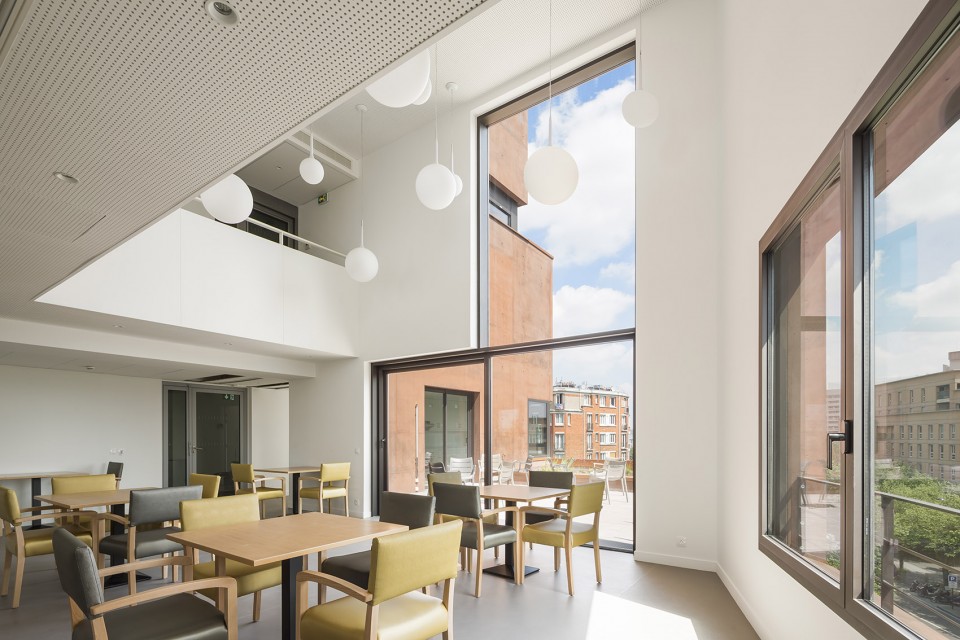 A ship dockside - medical and social residence and day hospital by Atelier d’architecture Brenac + Gonzalez et associés-21
