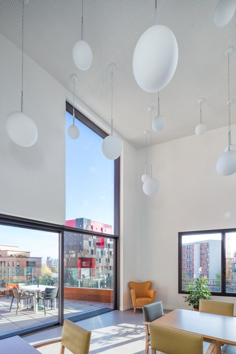 A ship dockside - medical and social residence and day hospital by Atelier d’architecture Brenac + Gonzalez et associés-22