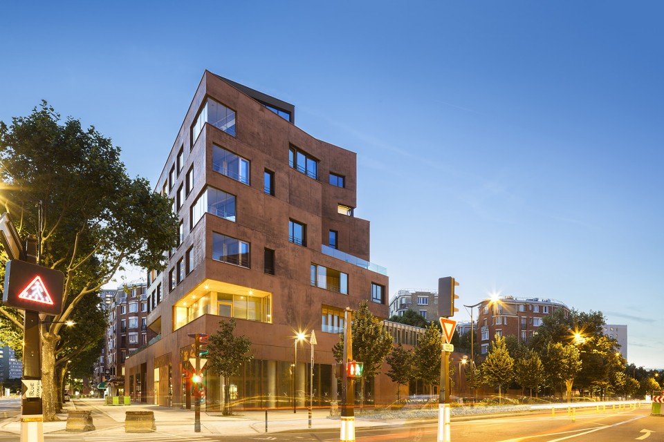 A ship dockside - medical and social residence and day hospital by Atelier d’architecture Brenac + Gonzalez et associés-6