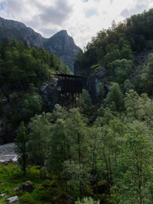 Allmannajuvet-02-960x1280