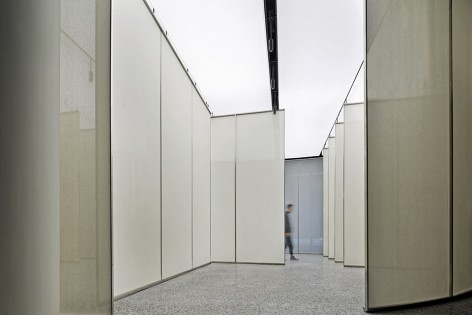 保利置地广场商办售楼部_02