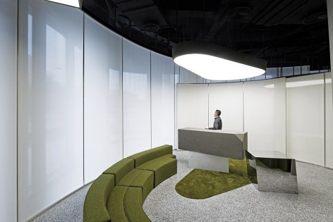 保利置地广场商办售楼部_03