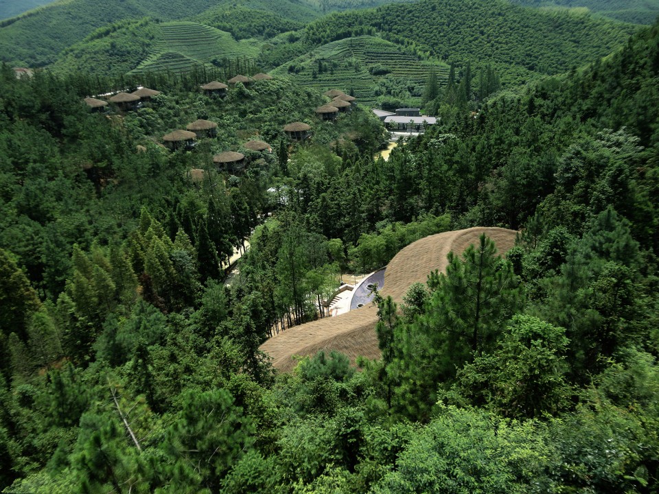 001-Naked Stables, Naked Leaf Spa, Moganshan, China by Xiaohui Design Studio