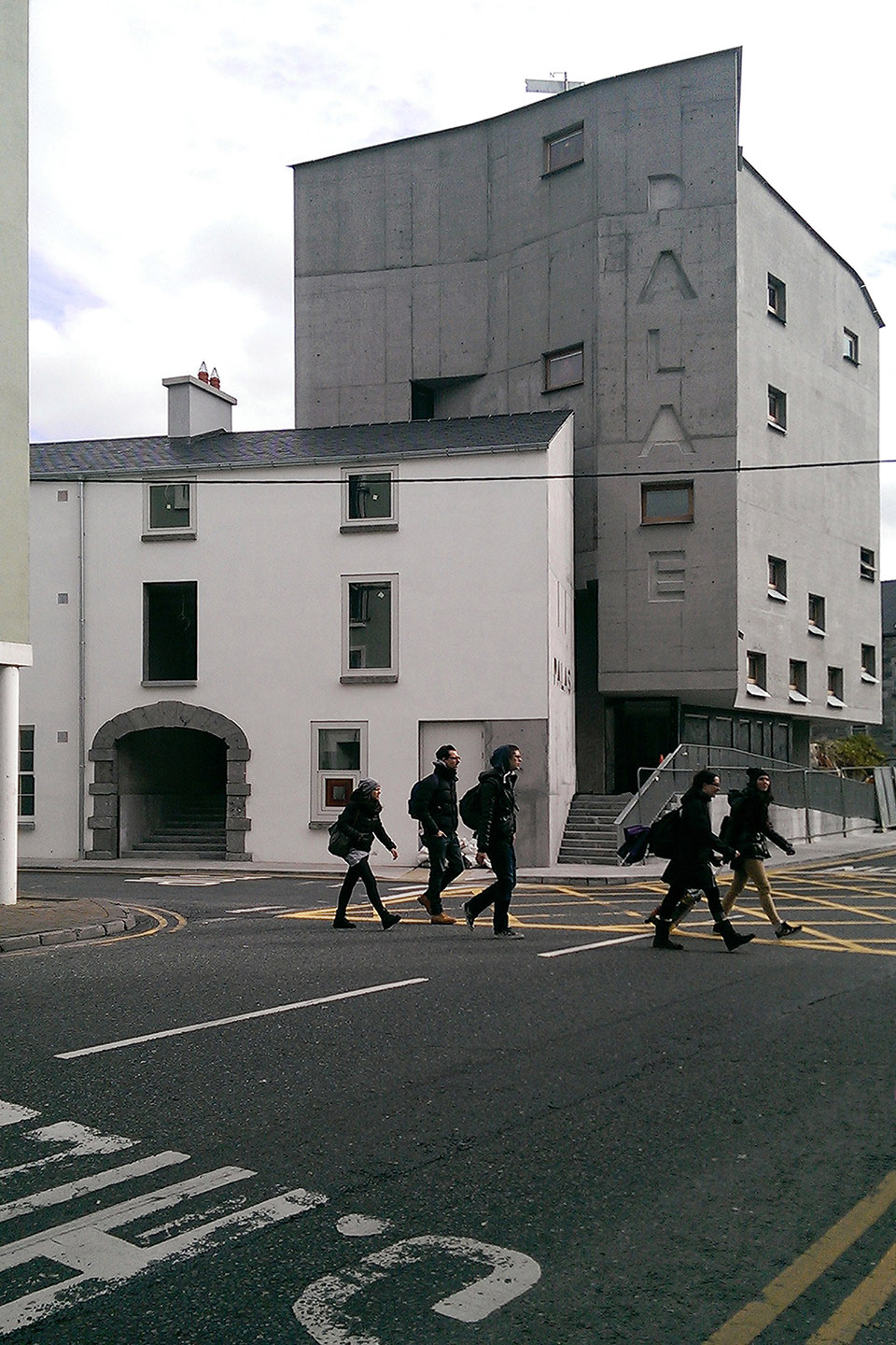 Galway Picture Palace by T de Paor 谷德设计网