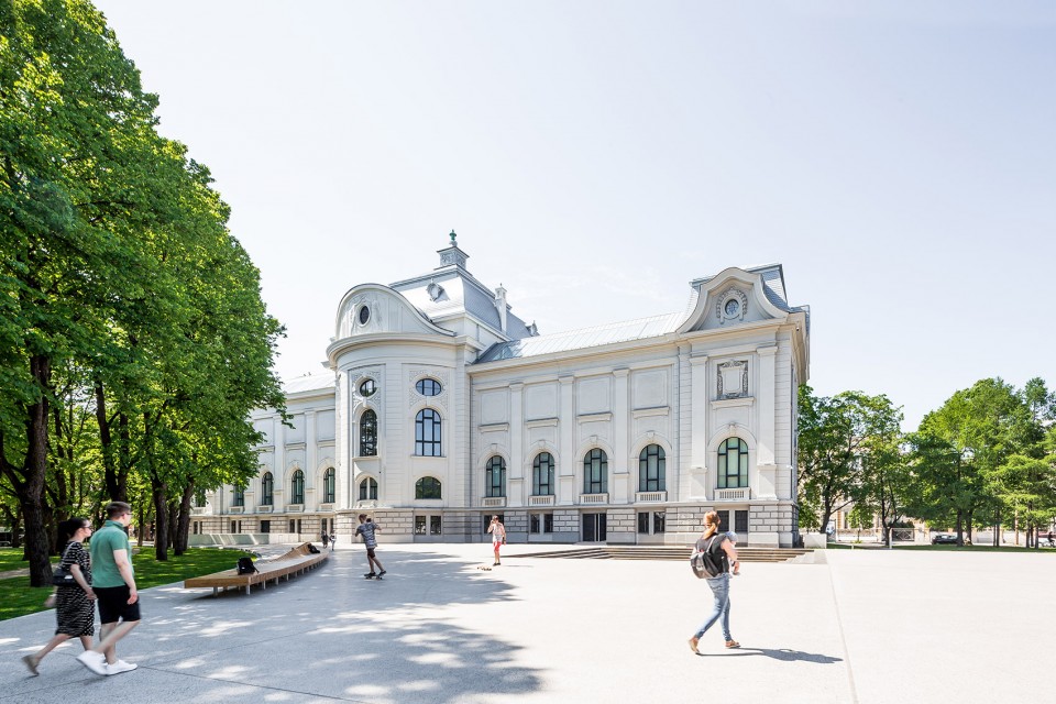 002-Latvian National Museum of Art in Riga by Processoffice