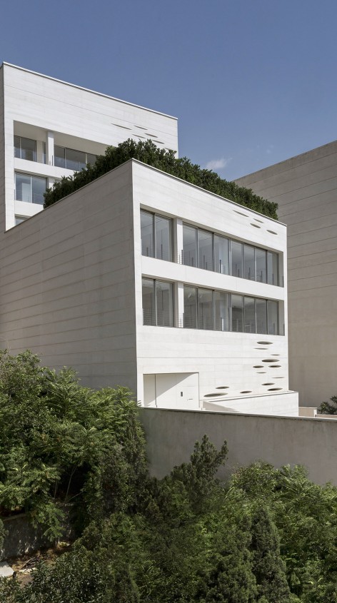 002-Rowzan residence by RYRA Studio