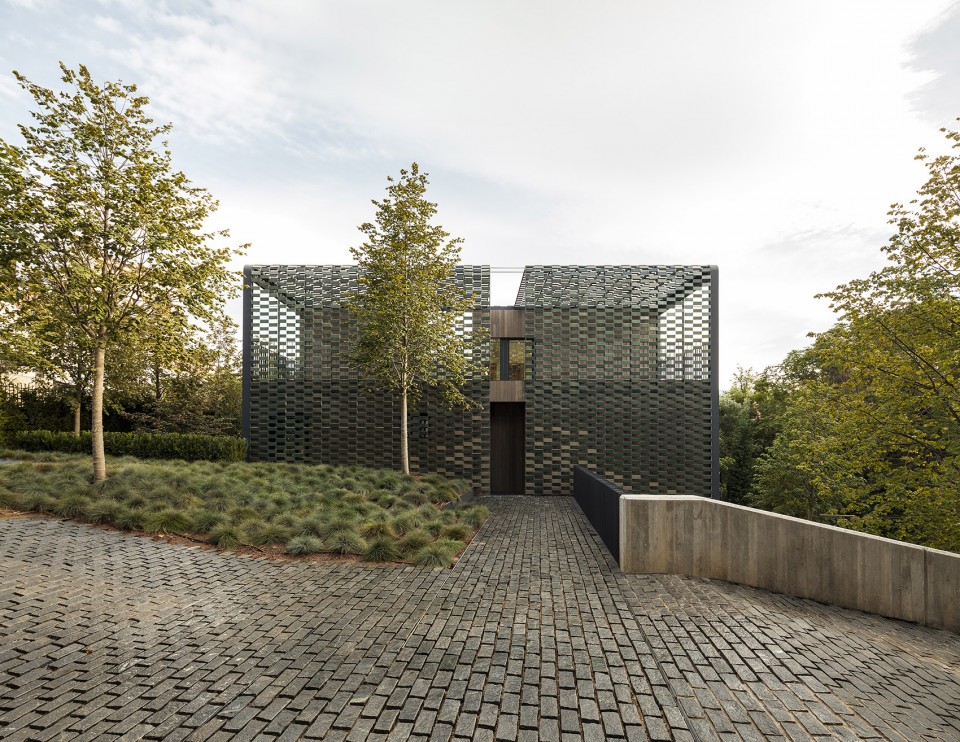 003-TR House in Barcelona by PMMT ARCHITECTS