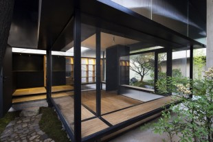 007-Tea-House-in-Li-Garden-Shanghai-by-Atelier-Deshaus-960x640