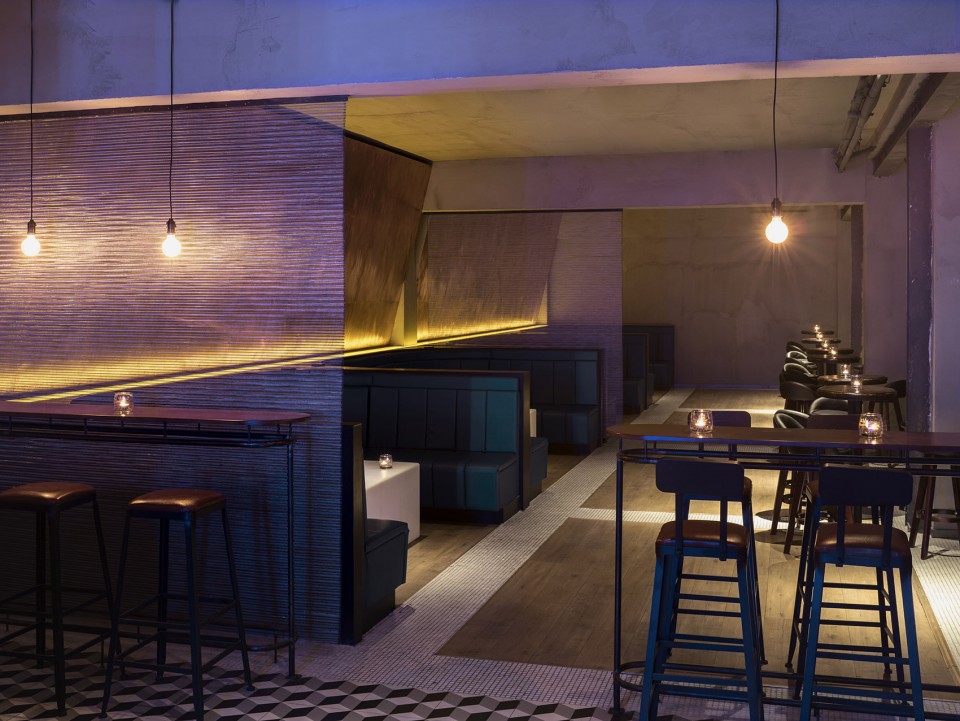 008-Fly Lounge by Jin Design Studio