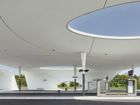008-Pforzheim-Bus-Station_Metaraum-960x720