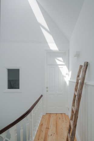 008-Santa Teresa House Remodeling, Oporto by PF Architecture Studio