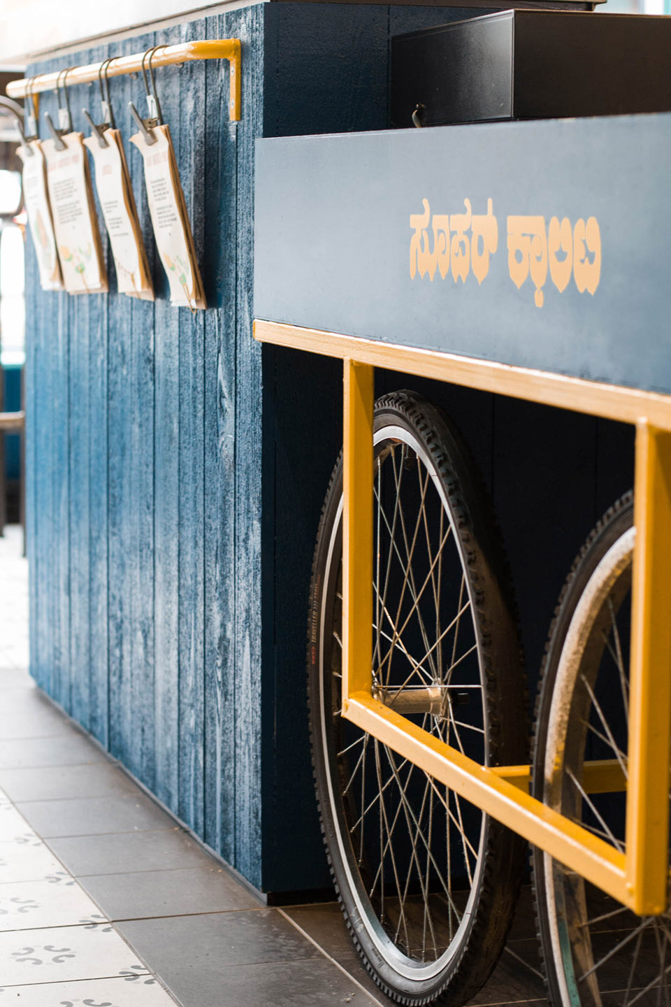 The Super Quality Indian Snack Bar, Montreal by David Dworkind 谷德设计网